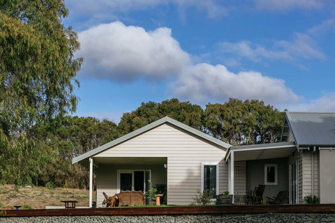 Stablebase - Hervey Bay Accommodation 2