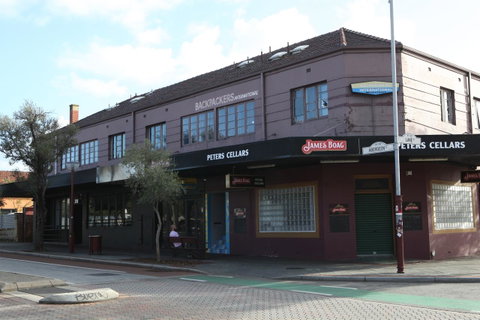 Perth Central Backpackers - Hervey Bay Accommodation 21