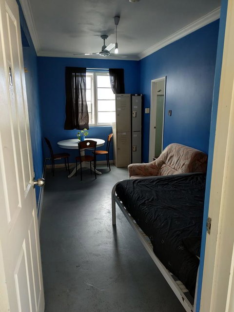 Perth Central Backpackers - Hervey Bay Accommodation 7