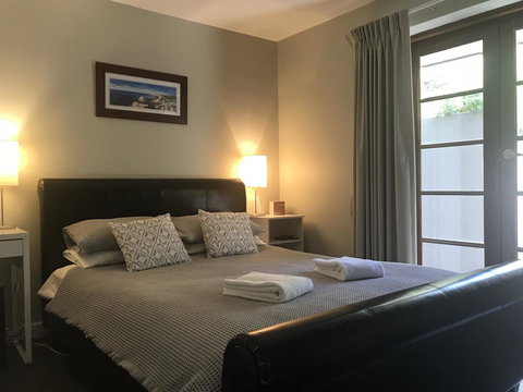 Waikiki Beach Bed And Breakfast - Tourism Hervey Bay 2