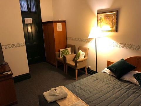The Palace Hotel - Hervey Bay Accommodation 3