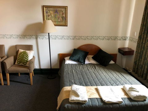 The Palace Hotel - Hervey Bay Accommodation 5