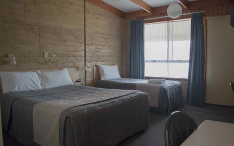 Hopetoun Motel & Chalet Village - Hervey Bay Accommodation 1