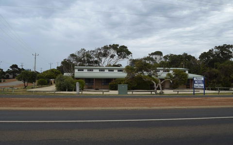 Hopetoun Motel & Chalet Village - Hervey Bay Accommodation 18