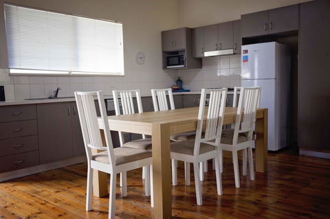 Hopetoun Motel & Chalet Village - Hervey Bay Accommodation 7