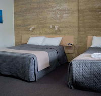 Hopetoun Motel  Chalet Village - Hervey Bay Accommodation
