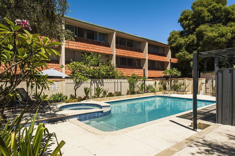 Rosalie 35 - Tourism Hervey Bay 0