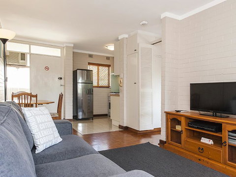 Rosalie 35 - Tourism Hervey Bay 8