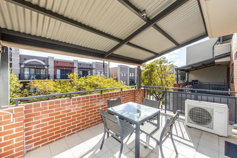 Subiaco Emporium Apartment - Hervey Bay Accommodation 1
