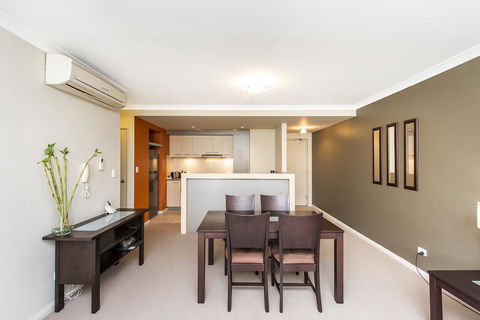 Subiaco Emporium Apartment - Hervey Bay Accommodation 17