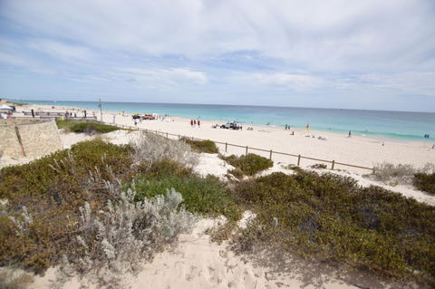 West Beach Lagoon 221 - Stylish Apartment! - Hervey Bay Accommodation 20