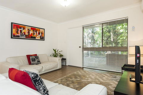 Forrest St - Hervey Bay Accommodation 3