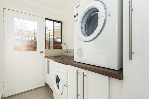 Forrest St - Hervey Bay Accommodation 16