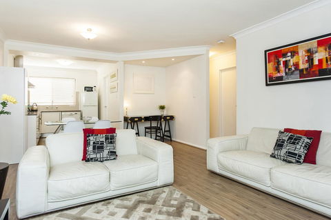 Forrest St - Hervey Bay Accommodation 2
