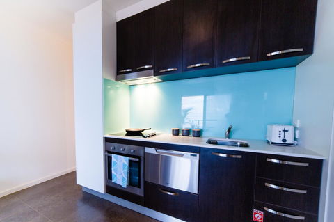 Onslow Beach Resort - Hervey Bay Accommodation 11