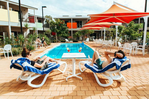 Onslow Beach Resort - Hervey Bay Accommodation 2