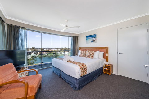 A 406 FANTASTIC OCEAN BEACH And MARINA VIEW APT - MANDURAH - Tourism Hervey Bay 12
