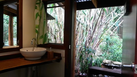 Black Cockatoo Lodge - Hervey Bay Accommodation 41
