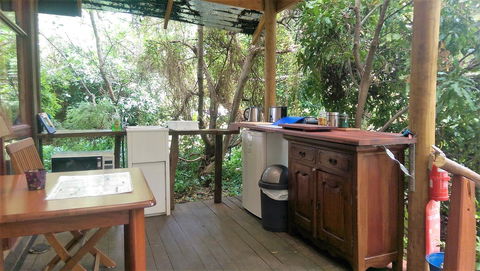 Black Cockatoo Lodge - Hervey Bay Accommodation 9
