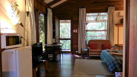 Black Cockatoo Lodge - Hervey Bay Accommodation 33