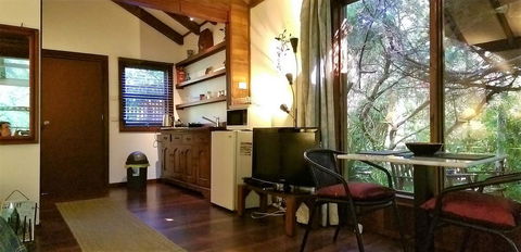 Black Cockatoo Lodge - Hervey Bay Accommodation 34