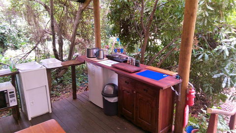 Black Cockatoo Lodge - Hervey Bay Accommodation 7