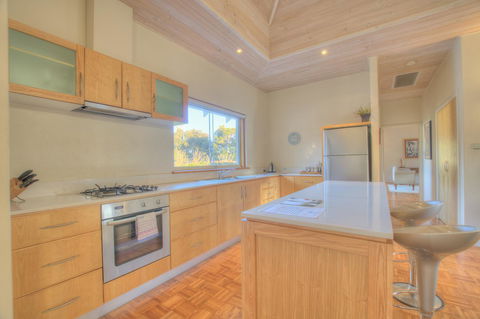 Moana Spa Villas - Prime Yallingup Location - Hervey Bay Accommodation 29