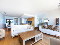 Beachfront Penthouse  Huge Terrace