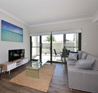 Modern Apartment Redcliffe near Perth Airport 0126 - Tourism Hervey Bay