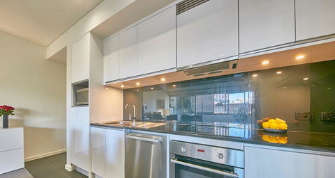 Scene Apartment 11 - Hervey Bay Accommodation 20