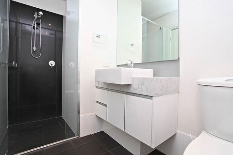 Scene Apartment 11 - Hervey Bay Accommodation 13