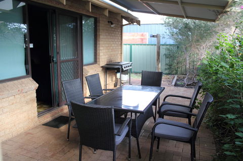 Kestrel Chalets - Tourism Hervey Bay 11