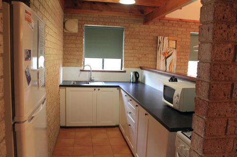 Kestrel Chalets - Tourism Hervey Bay 10
