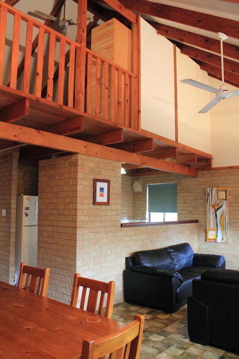 Kestrel Chalets - Tourism Hervey Bay 16