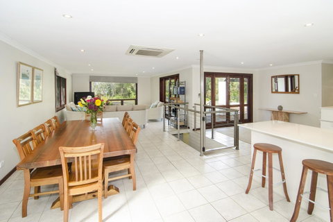 Seahaven - Hervey Bay Accommodation 4
