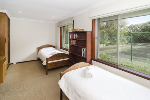 Seahaven - Hervey Bay Accommodation 8