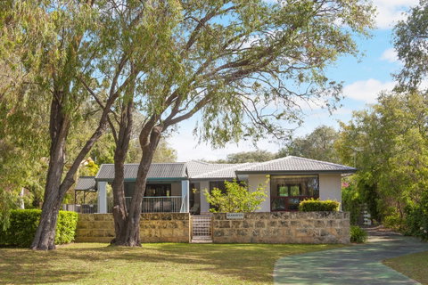 Seahaven - Hervey Bay Accommodation 18