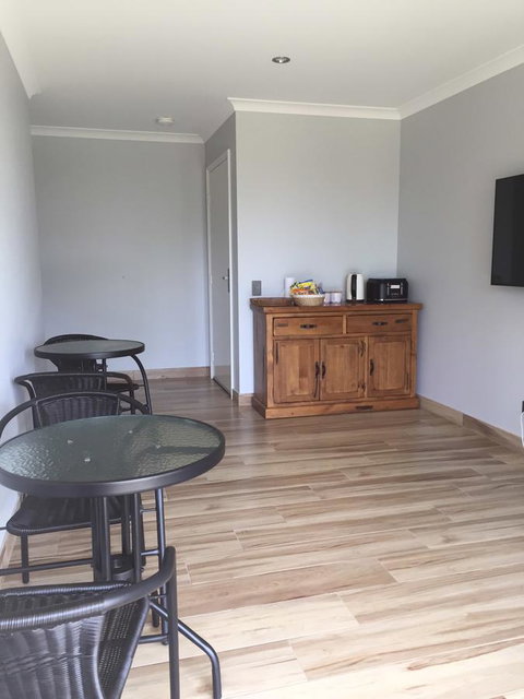 Eagle Bay House - Hervey Bay Accommodation 11