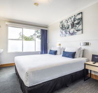 Nightcap at Carlyle Hotel - Tourism Hervey Bay