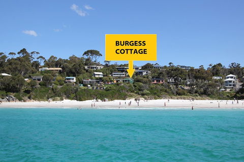 BINALONG BEACH COTTAGE Beachfront At Bay Of Fires Next To Restaurant - Hervey Bay Accommodation 0