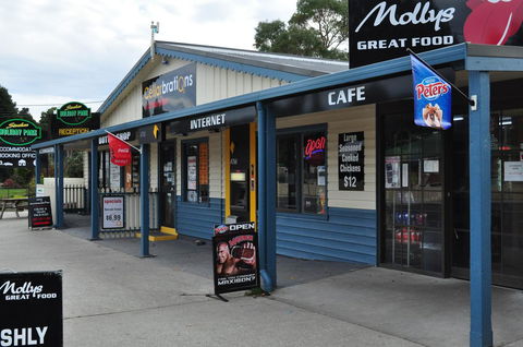 Strahan Retreat Holiday Park - Hervey Bay Accommodation 37