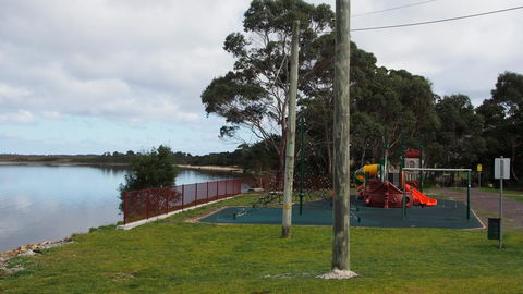 Strahan Retreat Holiday Park - Hervey Bay Accommodation 1