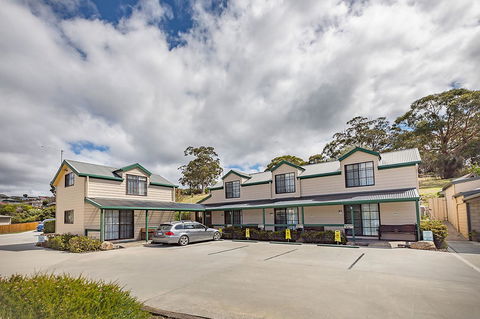 Queechy Motel - Hervey Bay Accommodation 0