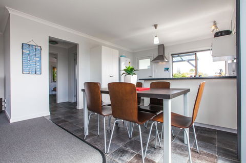 Bircoo Cottage Beach And Golf Getaway - Hervey Bay Accommodation 5