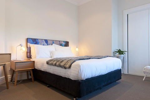 On The Beach Waterfront Apartment - Tourism Hervey Bay 9
