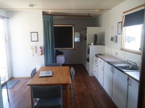 Bicheno Cabin Park - Hervey Bay Accommodation 31