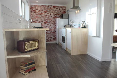Boomers Retreat, Alonnah, Bruny Island - Hervey Bay Accommodation 9
