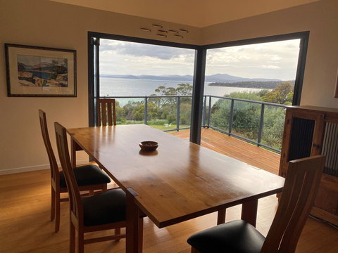 Convict Beach House - Hervey Bay Accommodation 1