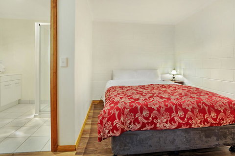 Harvey Farm Lodge - Hervey Bay Accommodation 22