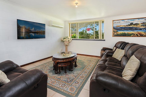 Harvey Farm Lodge - Hervey Bay Accommodation 19